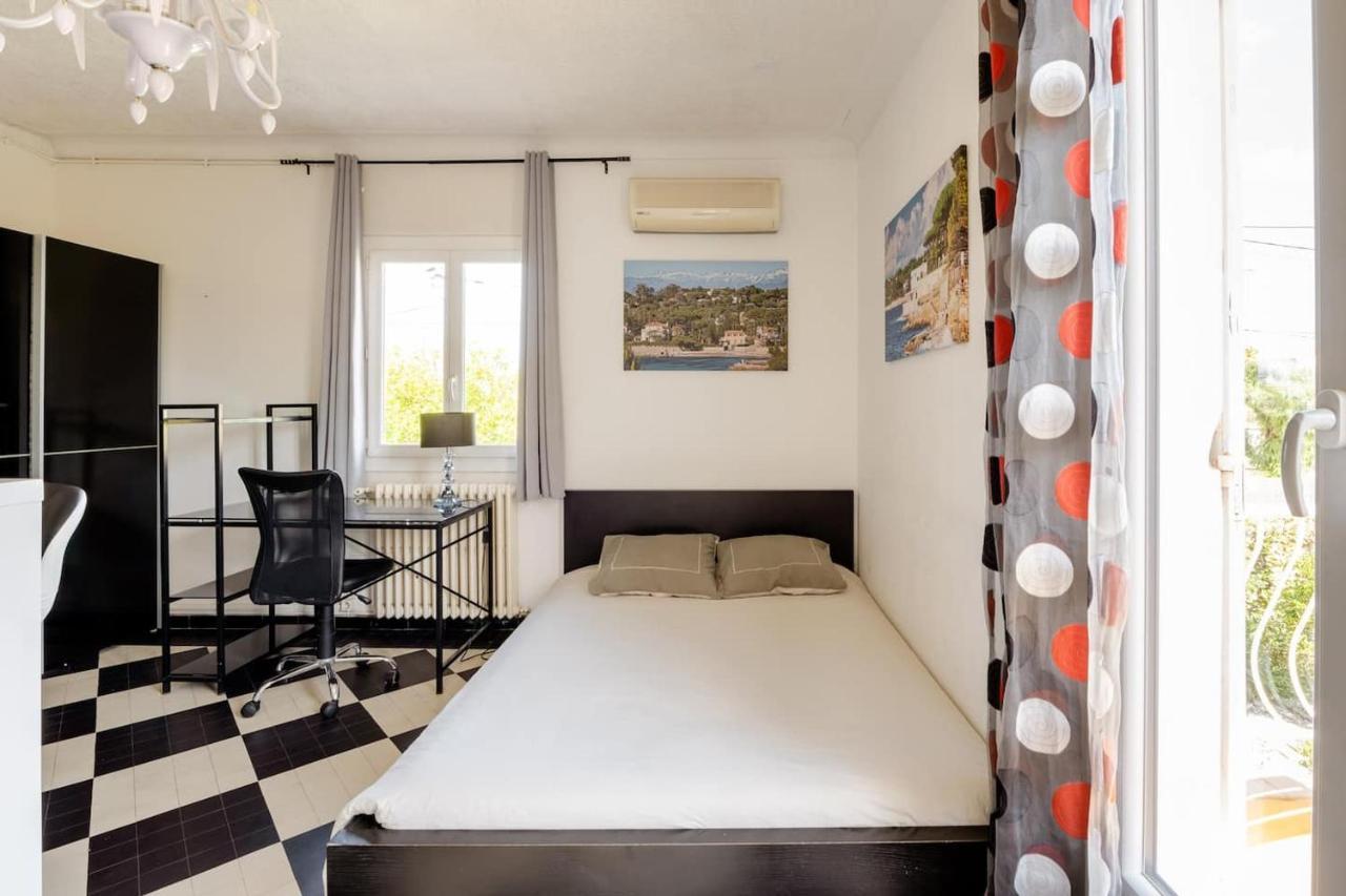 Apartment - 5min Des Plages - Parking Gratuit - Climatisation